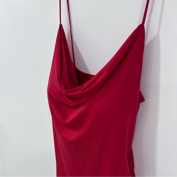 Lovers + Friends Odessa Gown Red - Picture 5 of 9